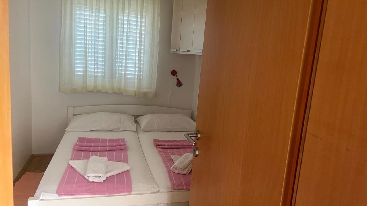 Apartment Adriana Povljana Kültér fotó